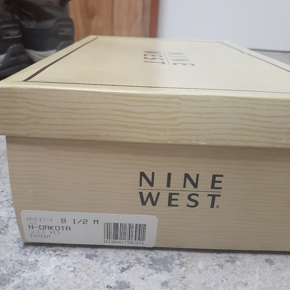 Shoes - Picture 3 of 3